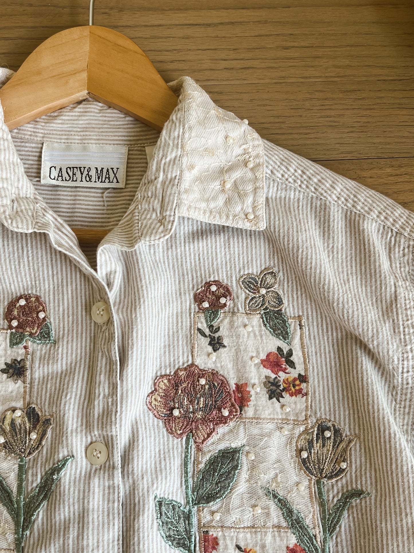 Vintage Embroidered Button Up (S)