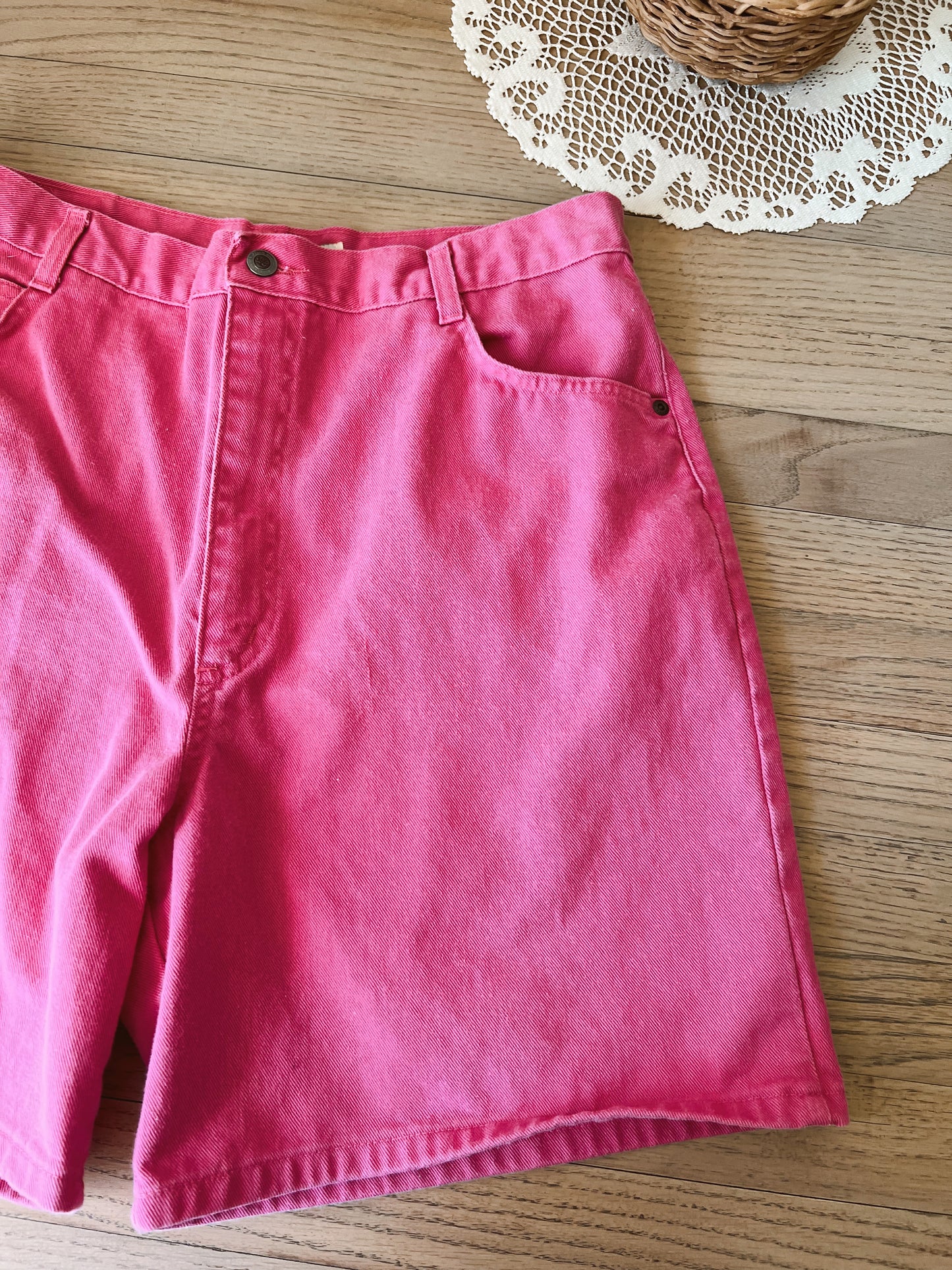 Vtg Denim Shorts (32”W)