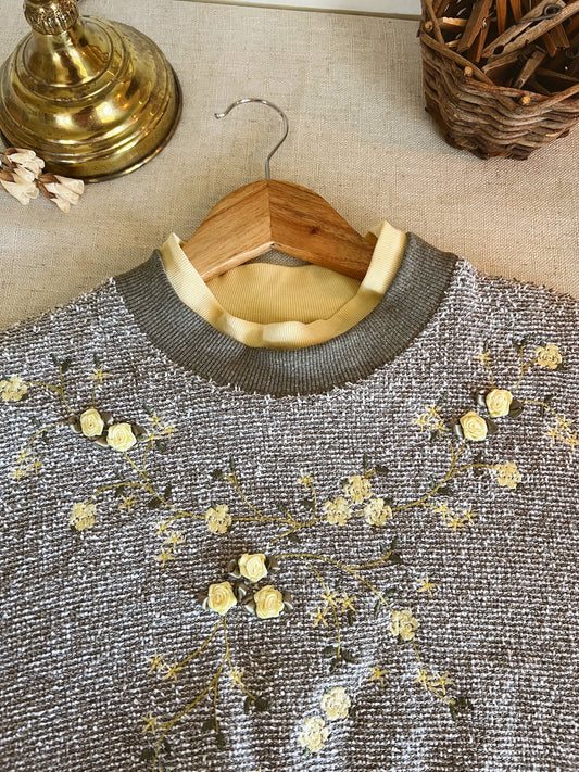 Dainty Vintage Sweater (M)