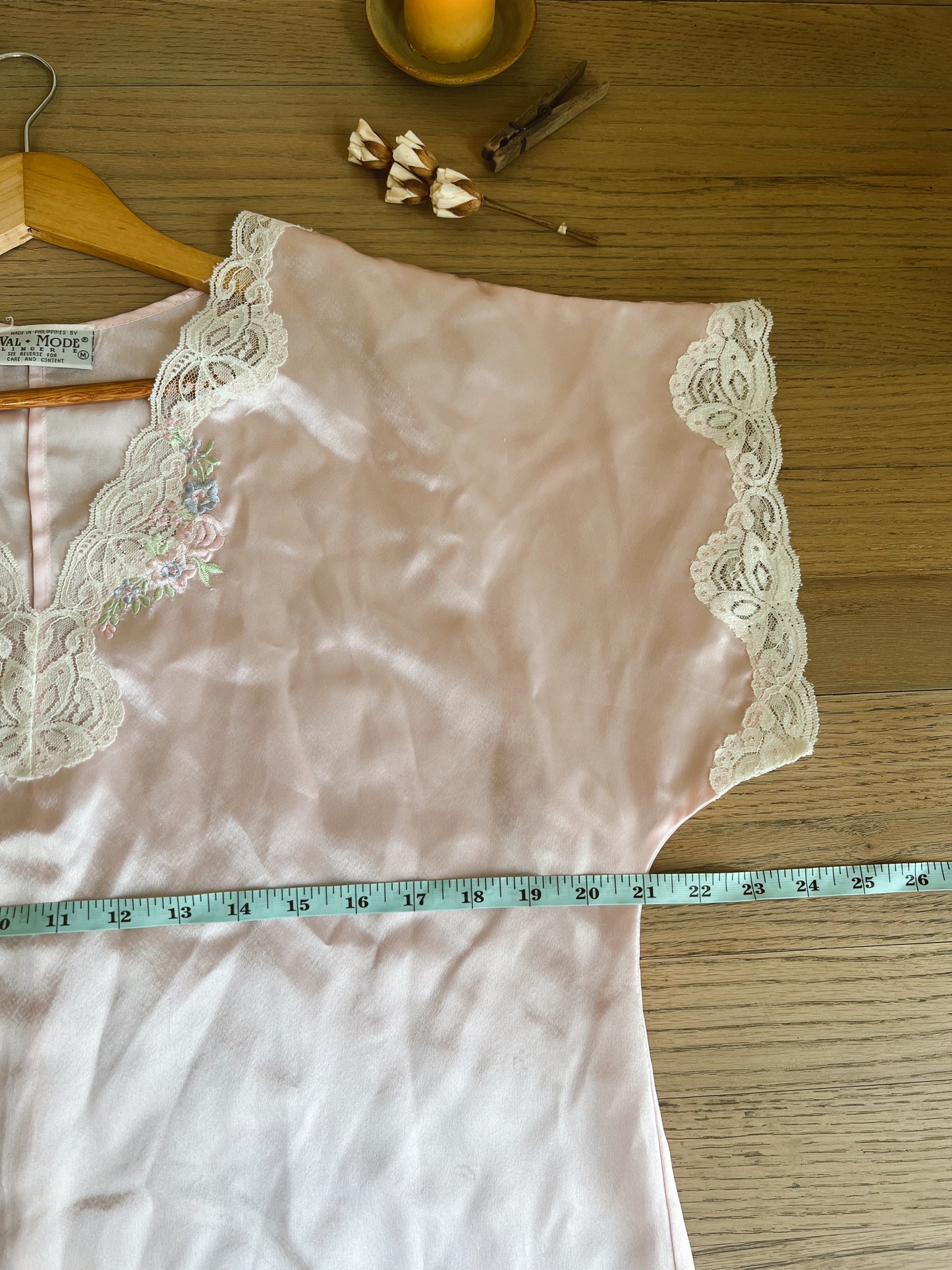 Dainty Nightgown (M)