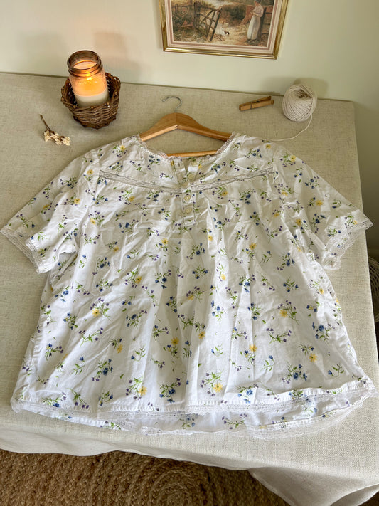 Handmade Dainty Blouse (XL)