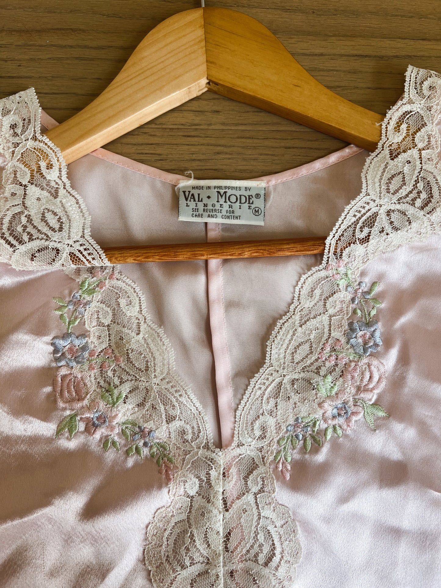 Dainty Nightgown (M)