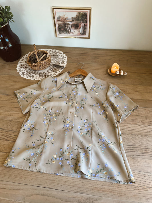 Floral Button-Up (L)