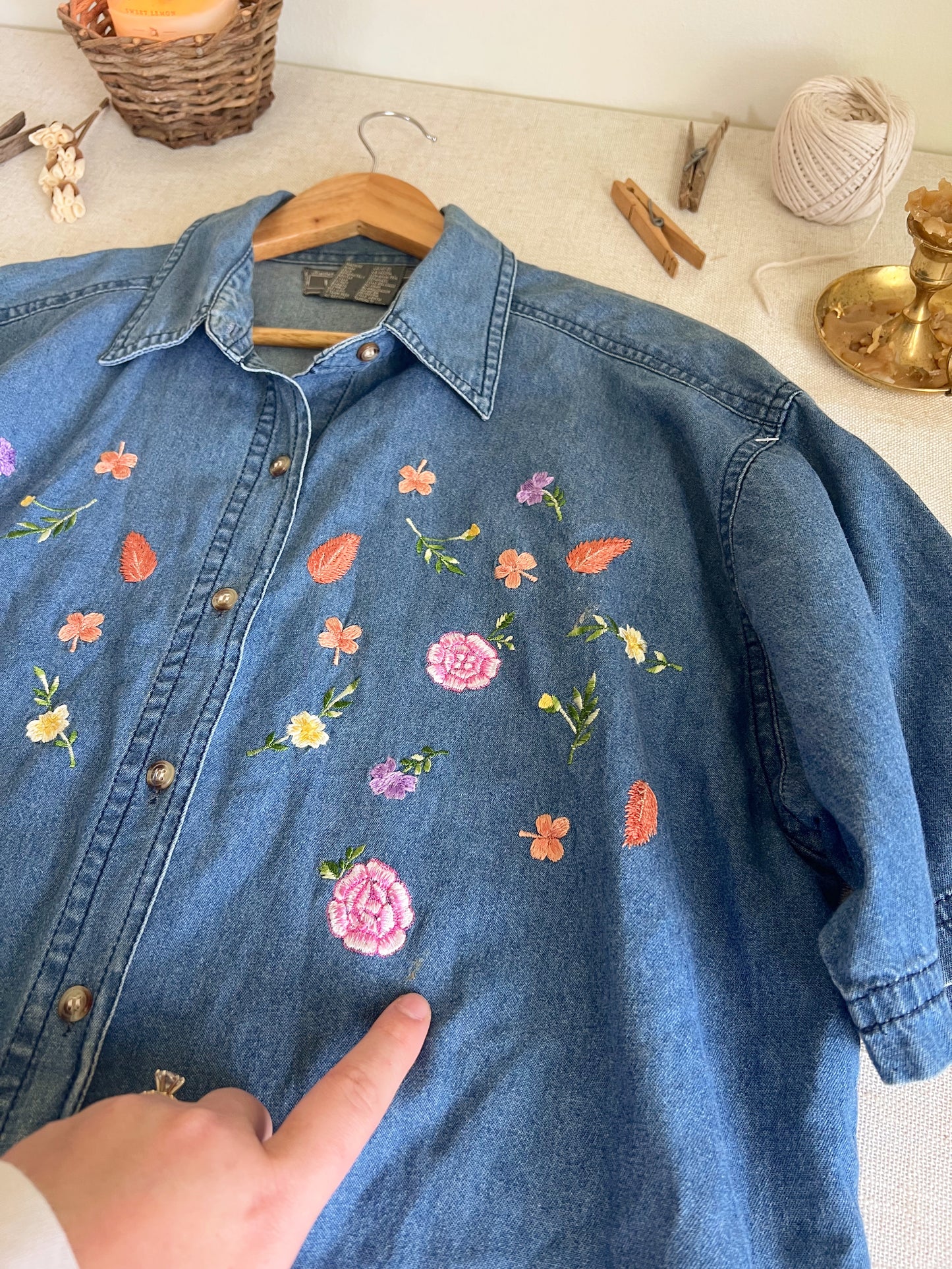 Vtg Denim Button Up (L)