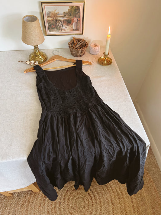 Gorgeous Dress (S)