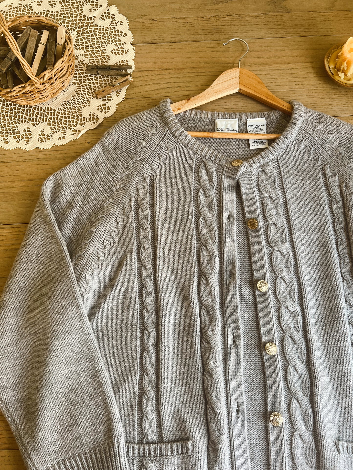 Dreamy Vintage Cardigan (XL)