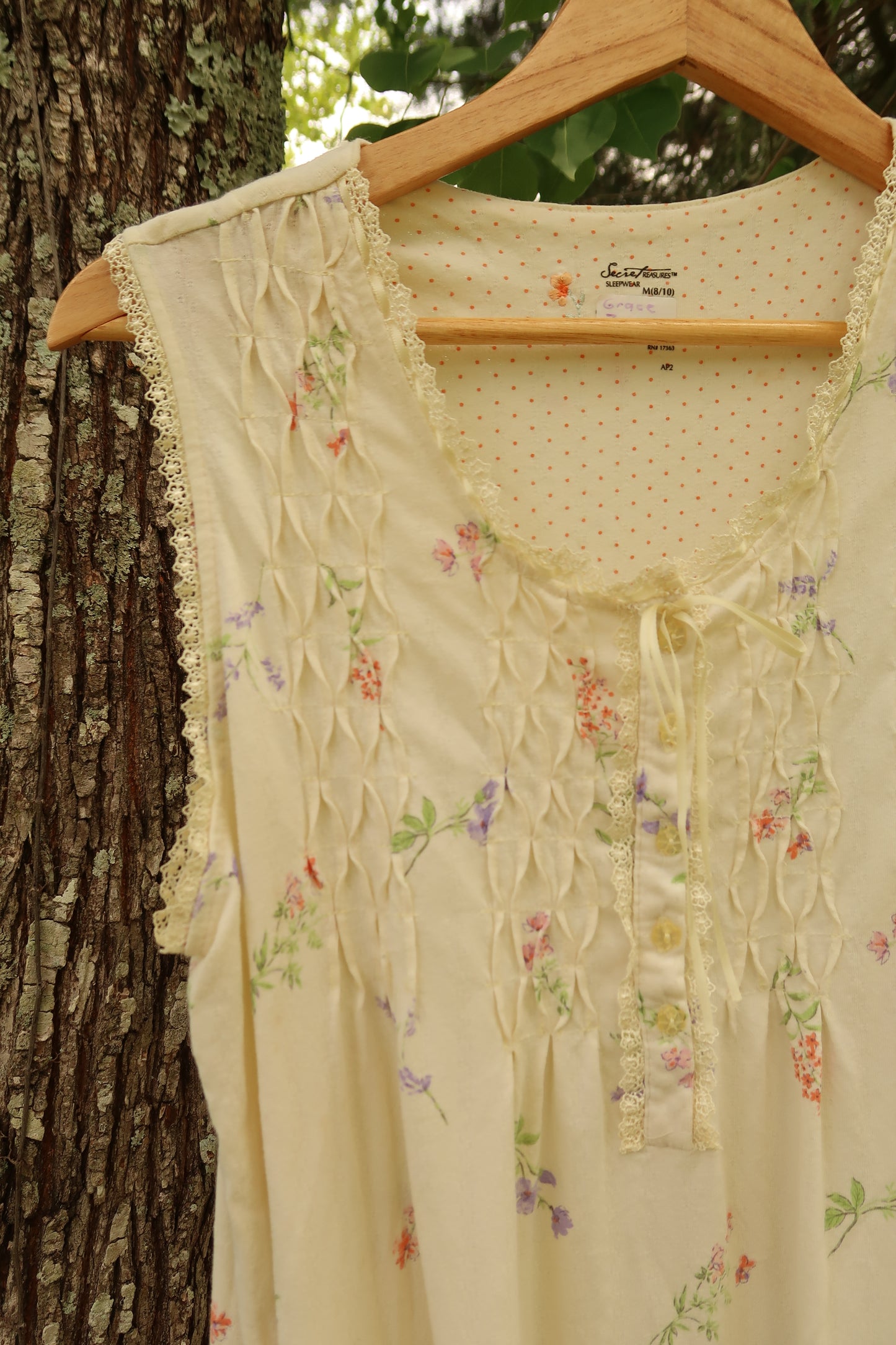 Vintage Floral Nightgown (M)
