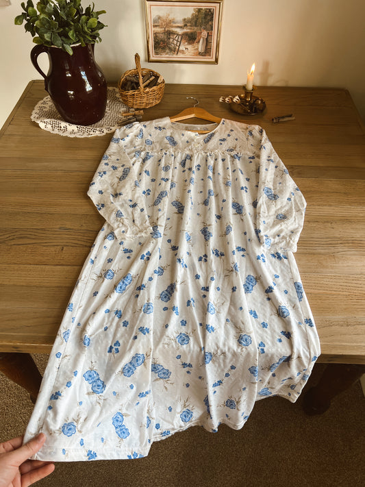 Dainty Vintage Mumu (M)