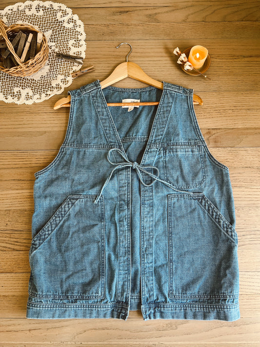 Adorable Denim Vest (M)