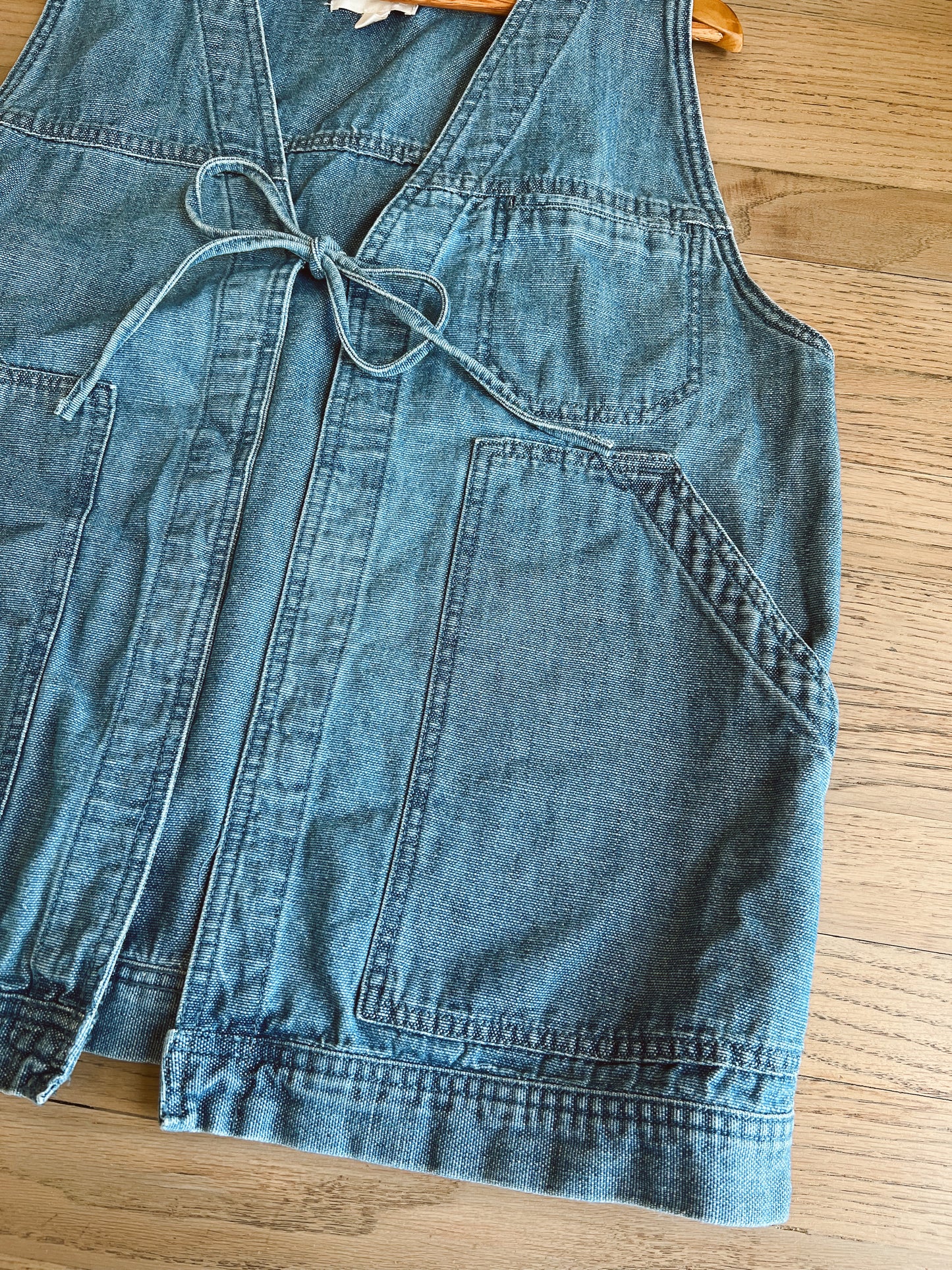 Adorable Denim Vest (M)