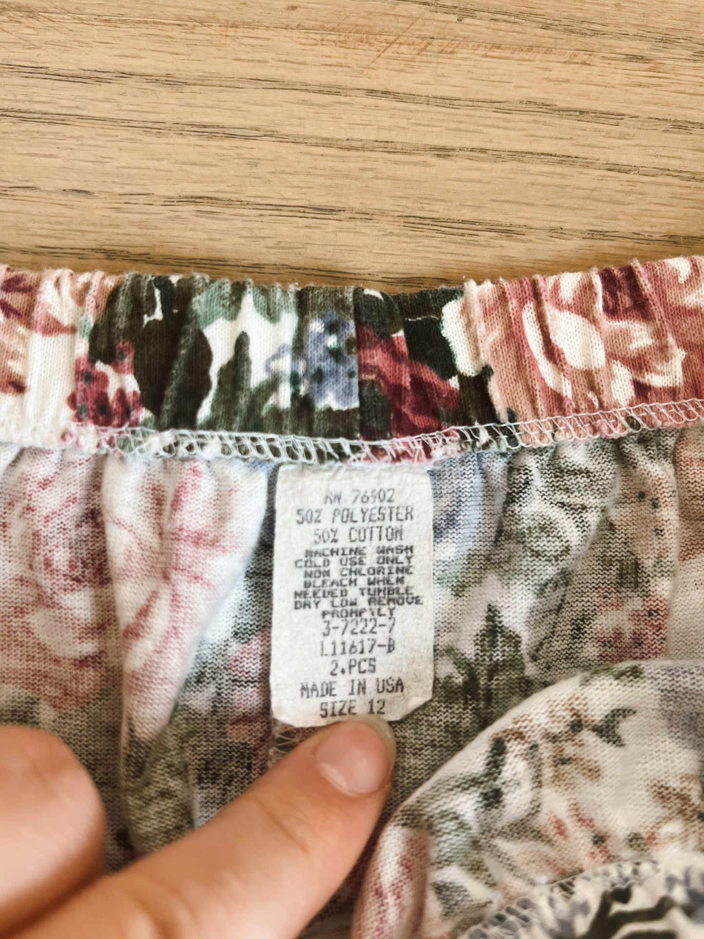 Vintage Floral Skirt (S/M)